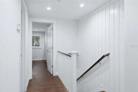 Touwnhouse à vendre à Sarasota, Floride: 2 chambres, 113.71 m2 № 2398464 - photo 20