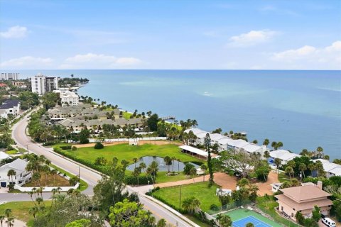 Touwnhouse à vendre à Sarasota, Floride: 2 chambres, 113.71 m2 № 2398464 - photo 7