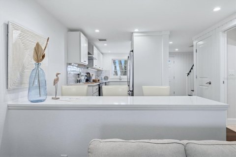 Touwnhouse à vendre à Sarasota, Floride: 2 chambres, 113.71 m2 № 2398464 - photo 14