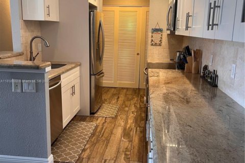 Copropriété à louer à Pompano Beach, Floride: 2 chambres, 91.97 m2 № 1887387 - photo 5