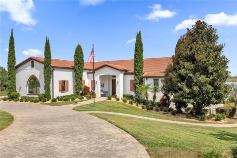 Villa ou maison à vendre à Groveland, Floride: 5 chambres, 377.55 m2 № 2296580 - photo 2
