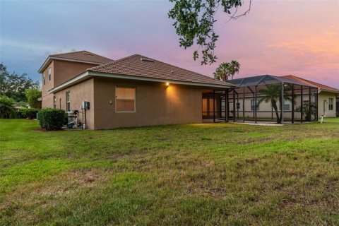 Casa en venta en Bradenton, Florida, 5 dormitorios, 350.71 m2 № 1757999 - foto 13