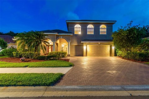 Casa en venta en Bradenton, Florida, 5 dormitorios, 350.71 m2 № 1757999 - foto 1