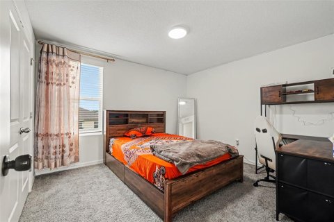 House in Plant City, Florida 4 bedrooms, 226.22 sq.m. № 2287871 - photo 20