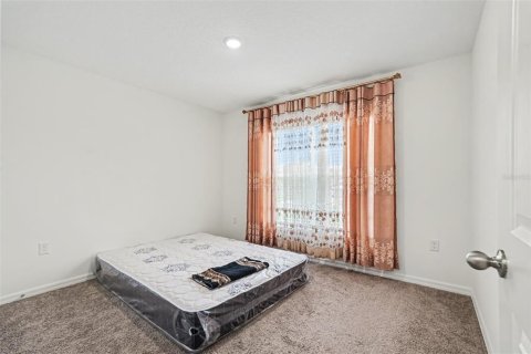 House in Plant City, Florida 4 bedrooms, 226.22 sq.m. № 2287871 - photo 24