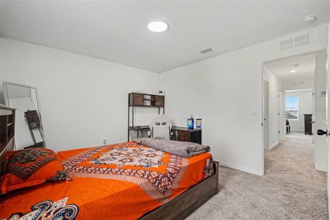 House in Plant City, Florida 4 bedrooms, 226.22 sq.m. № 2287871 - photo 21
