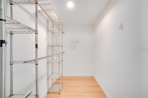 Duplex in Orlando, Florida 2 bedrooms, 123.37 sq.m. № 1876767 - photo 11