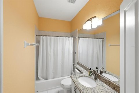 House in Punta Gorda, Florida 2 bedrooms, 126.9 sq.m. № 2430713 - photo 24