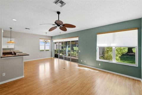 House in Punta Gorda, Florida 2 bedrooms, 126.9 sq.m. № 2430713 - photo 8