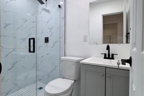 House in Miami Gardens, Florida 2 bedrooms, 73.21 sq.m. № 2191245 - photo 8