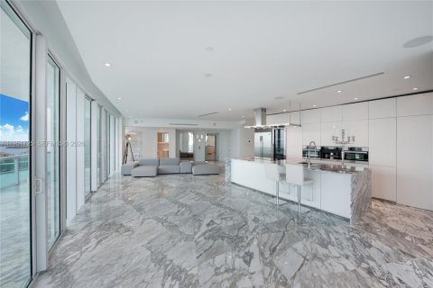 Condominio en venta en Miami Beach, Florida, 3 dormitorios, 264.77 m2 № 2006266 - foto 24