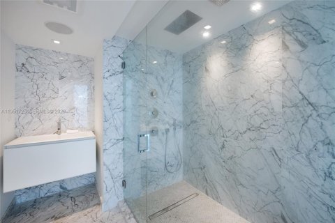 Condominio en venta en Miami Beach, Florida, 3 dormitorios, 264.77 m2 № 2006266 - foto 18
