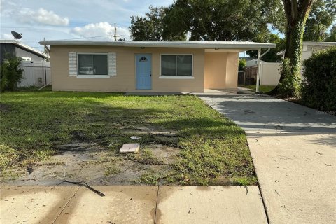 Villa ou maison à Pinellas Park, Floride 2 chambres, 81.48 m2 № 2314220
