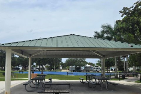 Villa ou maison à vendre à Royal Palm Beach, Floride: 3 chambres, 114.46 m2 № 2088159 - photo 30