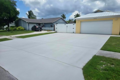 Villa ou maison à vendre à Royal Palm Beach, Floride: 3 chambres, 114.46 m2 № 2088159 - photo 3