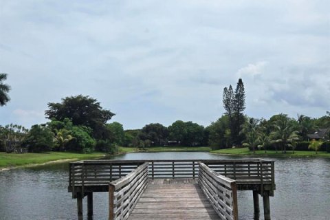 Villa ou maison à vendre à Royal Palm Beach, Floride: 3 chambres, 114.46 m2 № 2088159 - photo 29