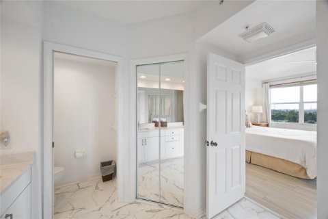 Купить кондоминиум в Ларго, Флорида 8 комнат, 122.63м2, № 2226476 - фото 17