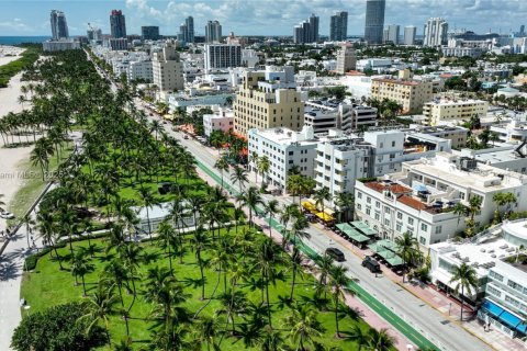 Купить кондоминиум в Майами-Бич, Флорида 3 спальни, 261.98м2, № 1948280 - фото 25