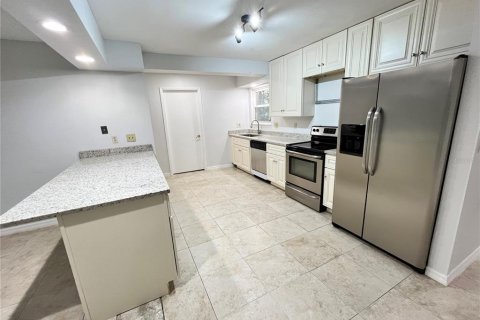 Casa en alquiler en Longwood, Florida, 5 dormitorios, 248.79 m2 № 2094080 - foto 18