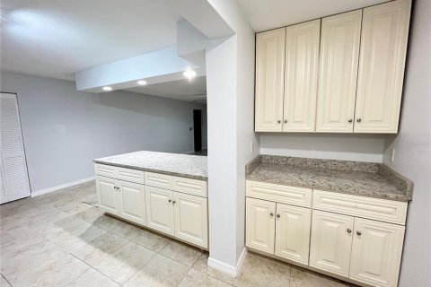 Casa en alquiler en Longwood, Florida, 5 dormitorios, 248.79 m2 № 2094080 - foto 16