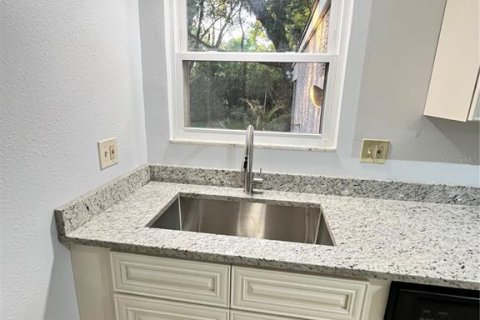 Casa en alquiler en Longwood, Florida, 5 dormitorios, 248.79 m2 № 2094080 - foto 15
