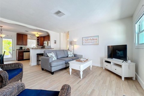 Купить коммерческую недвижимость в Холмс-Бич, Флорида 4 спальни, 150.5м2, № 1546356 - фото 25