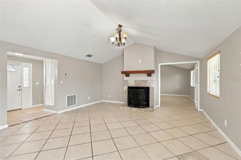 House in Palm Harbor, Florida 4 bedrooms, 163.69 sq.m. № 2393498 - photo 10