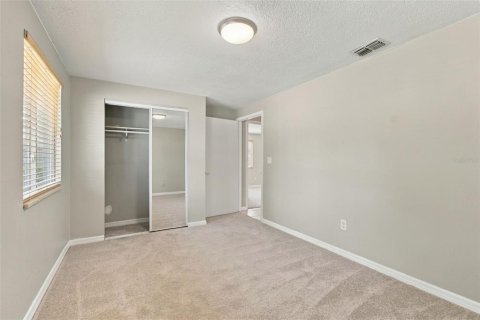 House in Palm Harbor, Florida 4 bedrooms, 163.69 sq.m. № 2393498 - photo 27
