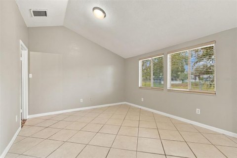 House in Palm Harbor, Florida 4 bedrooms, 163.69 sq.m. № 2393498 - photo 21