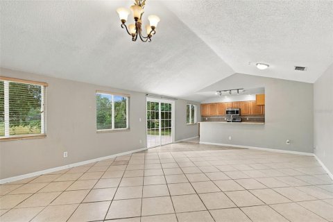 House in Palm Harbor, Florida 4 bedrooms, 163.69 sq.m. № 2393498 - photo 7