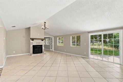 House in Palm Harbor, Florida 4 bedrooms, 163.69 sq.m. № 2393498 - photo 13