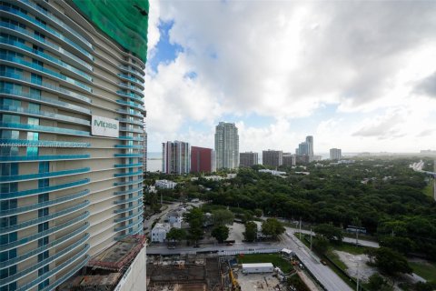 Condominio en alquiler en Miami, Florida, 1 dormitorio, 54.35 m2 № 1951234 - foto 15