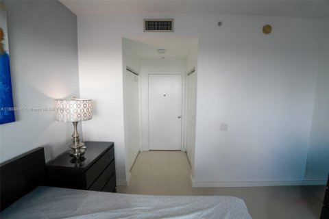 Condominio en alquiler en Miami, Florida, 1 dormitorio, 54.35 m2 № 1951234 - foto 22