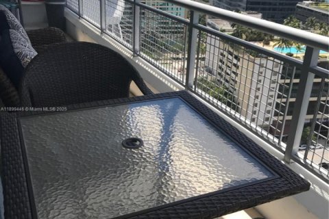 Condominio en alquiler en Miami, Florida, 1 dormitorio, 54.35 m2 № 1951234 - foto 10