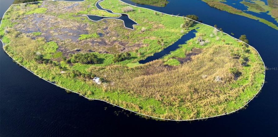 Land in Osteen, Florida № 2232989