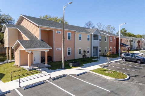 Condo in Gainesville, Florida, 2 bedrooms № 2119524