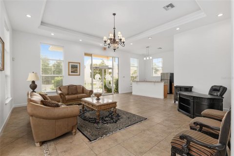 Condo in Gainesville, Florida, 2 bedrooms № 2119524 - photo 11