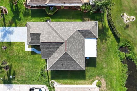 House in Sun City Center, Florida 3 bedrooms, 176.7 sq.m. № 1755357 - photo 28