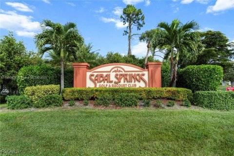 Casa en venta en Fort Myers, Florida, 2 dormitorios, 116.59 m2 № 1969358 - foto 1