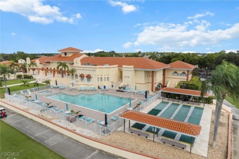 Casa en venta en Fort Myers, Florida, 2 dormitorios, 116.59 m2 № 1969358 - foto 2