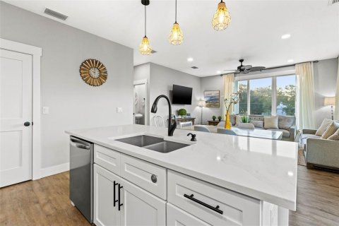 Casa en venta en Gulfport, Florida, 5 dormitorios, 209.22 m2 № 1569336 - foto 20