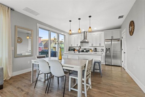 Casa en venta en Gulfport, Florida, 5 dormitorios, 209.22 m2 № 1569336 - foto 15