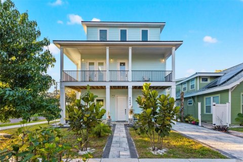 Casa en venta en Gulfport, Florida, 5 dormitorios, 209.22 m2 № 1569336 - foto 4