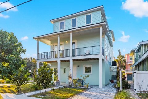 Casa en venta en Gulfport, Florida, 5 dormitorios, 209.22 m2 № 1569336 - foto 3
