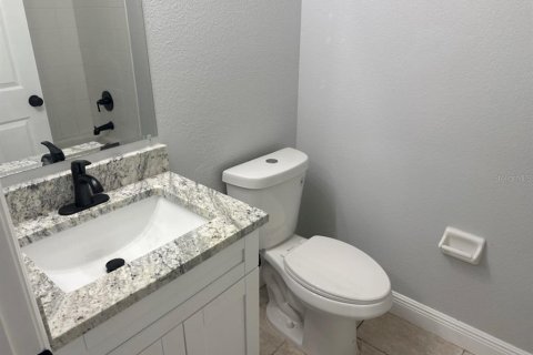 House in Saint Petersburg, Florida 3 bedrooms, 112.88 sq.m. № 1792774 - photo 7