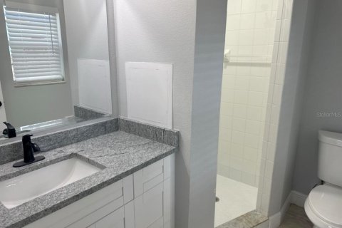 House in Saint Petersburg, Florida 3 bedrooms, 112.88 sq.m. № 1792774 - photo 11