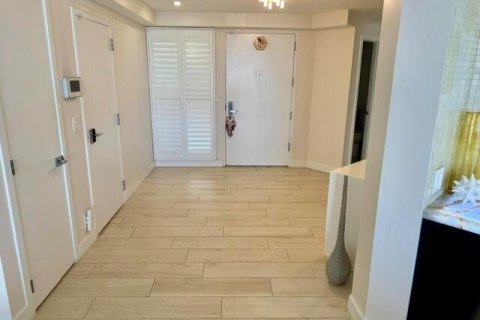 Condominio en alquiler en Fort Lauderdale, Florida, 3 dormitorios, 225.47 m2 № 2193408 - foto 9