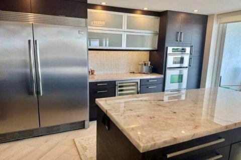 Condominio en alquiler en Fort Lauderdale, Florida, 3 dormitorios, 225.47 m2 № 2193408 - foto 13