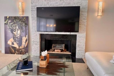 Condominio en alquiler en Fort Lauderdale, Florida, 3 dormitorios, 225.47 m2 № 2193408 - foto 22