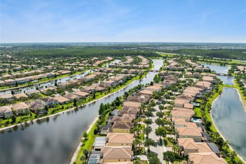 Villa ou maison à louer à Orlando, Floride: 4 chambres, 279.17 m2 № 2430755 - photo 26